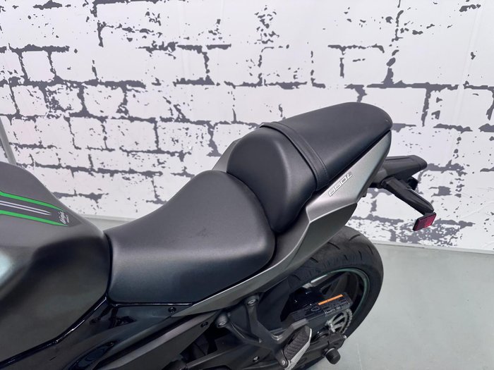 2024 Kawasaki Ninja 650L (LAMS) ABS Ninja Grey