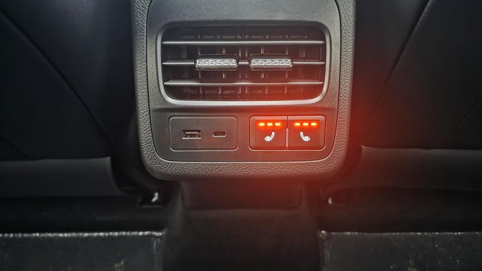 2025 Chery E5 Ultimate MY25.5 Saturn Silver