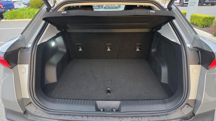 2025 Chery E5 Ultimate MY25.5 Saturn Silver