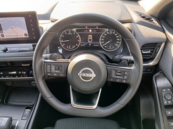 2025 Nissan QASHQAI ST-L
