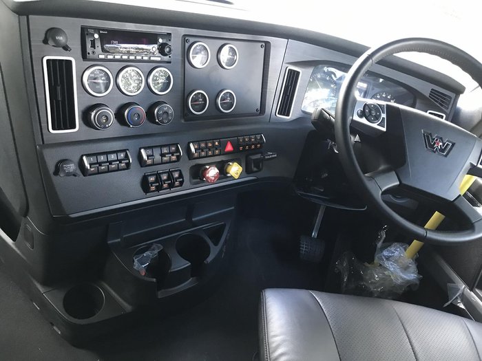 2025 Western Star 48X