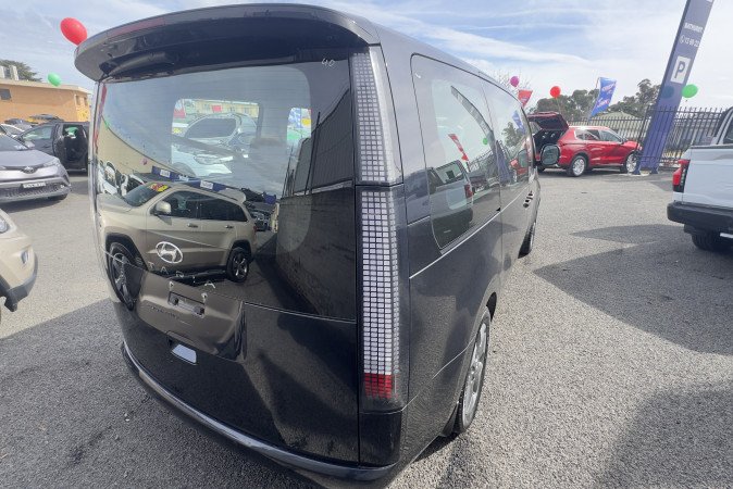 2022 HYUNDAI STARIA
