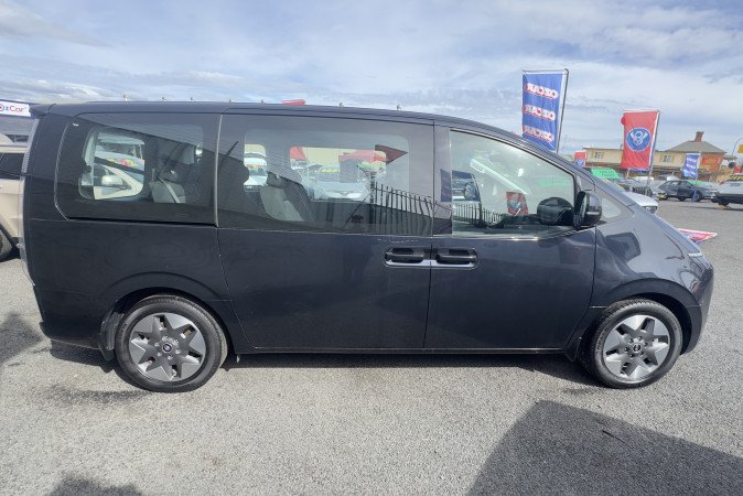 2022 HYUNDAI STARIA