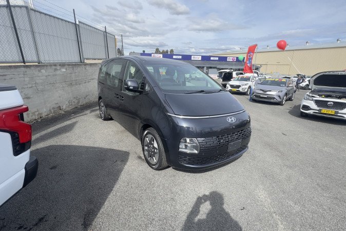 2022 HYUNDAI STARIA