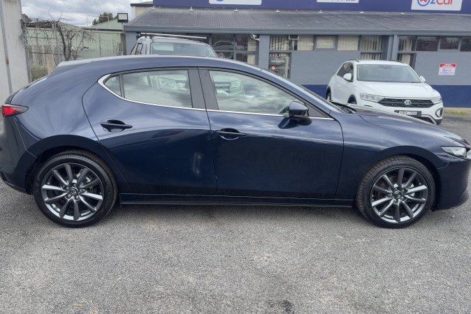 2024 MAZDA MAZDA3 G20 EVOLVE
