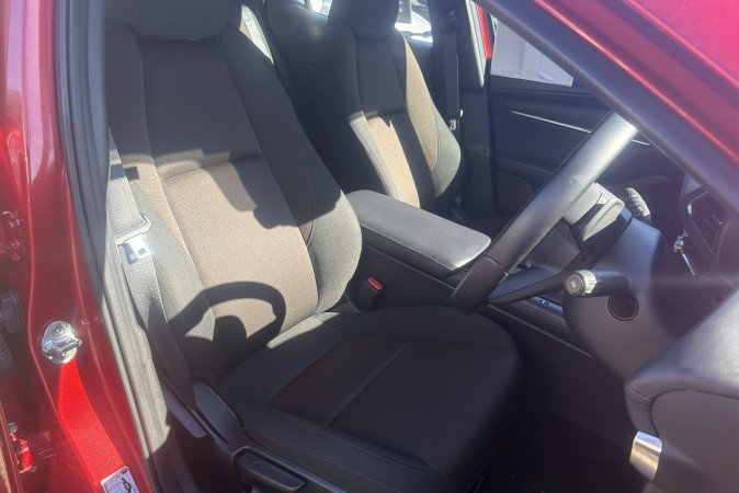 2024 MAZDA MAZDA3 G20 EVOLVE