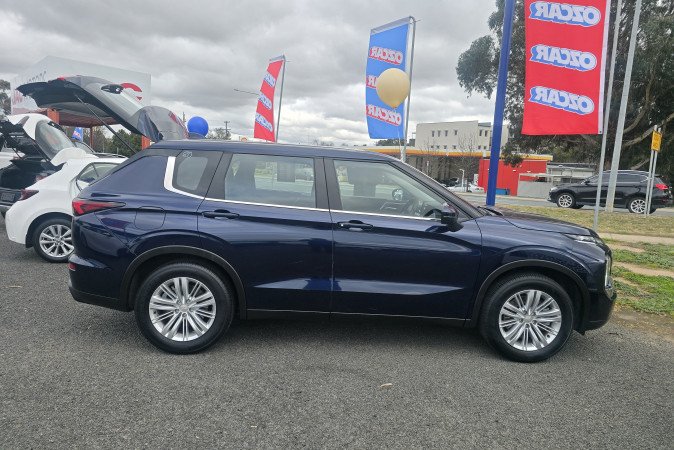 2024 MITSUBISHI OUTLANDER