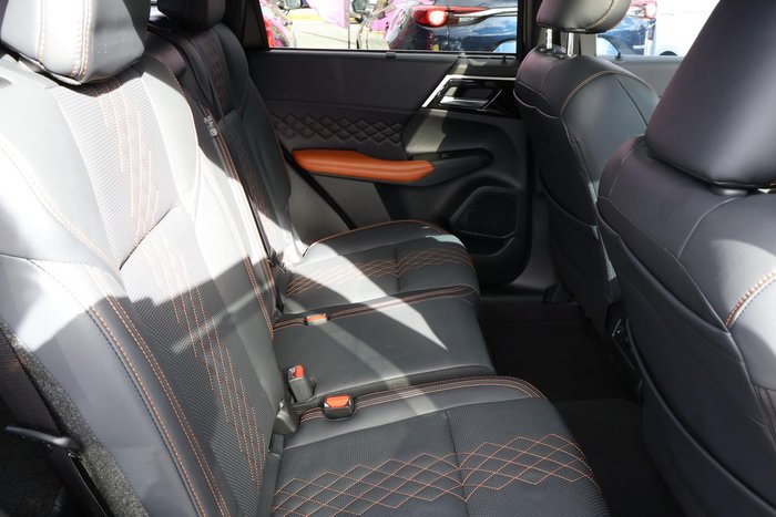 2024 Mitsubishi Outlander Exceed Tourer