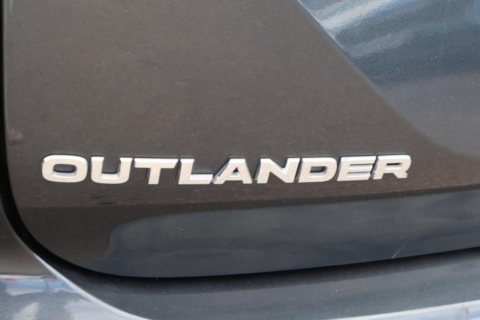 2024 Mitsubishi Outlander Exceed Tourer