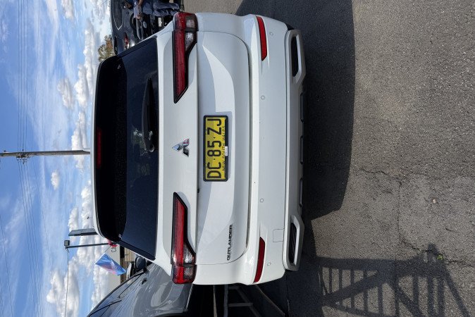 2022 MITSUBISHI OUTLANDER LS 7 SEAT (2WD)
