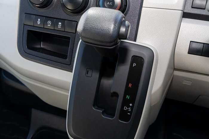 2022 Toyota Hiace