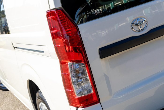 2022 Toyota Hiace