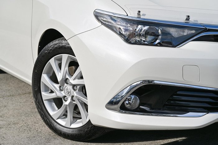 2017 Toyota Corolla Ascent Sport ZRE182R Crystal Pearl