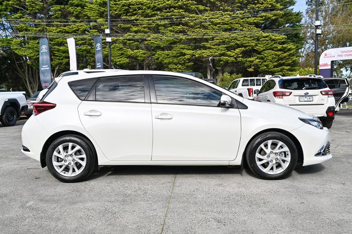2017 Toyota Corolla Ascent Sport ZRE182R Crystal Pearl