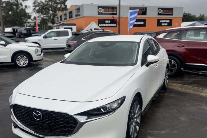 2024 MAZDA MAZDA3 G20 EVOLVE