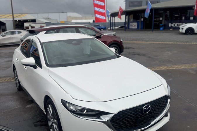 2024 MAZDA MAZDA3 G20 EVOLVE