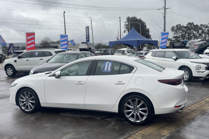 2024 MAZDA MAZDA3 G20 EVOLVE