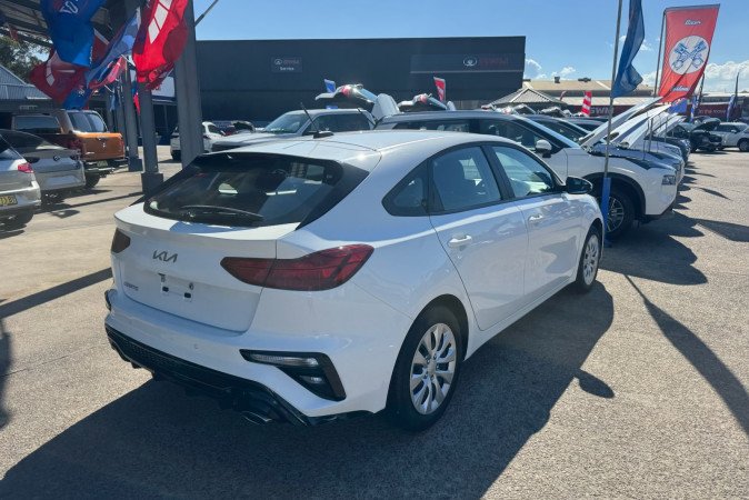 2024 KIA CERATO S SAFETY PACK