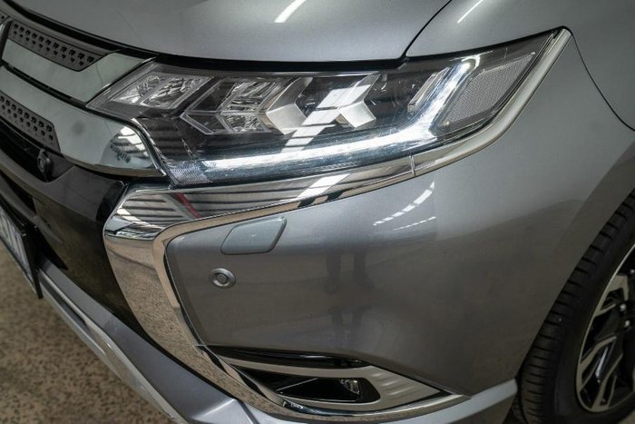 2019 Mitsubishi Outlander PHEV ES ADAS