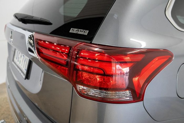 2019 Mitsubishi Outlander PHEV ES ADAS
