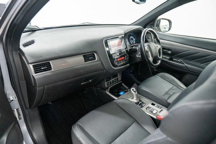 2019 Mitsubishi Outlander PHEV ES ADAS