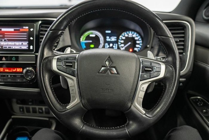2019 Mitsubishi Outlander PHEV ES ADAS