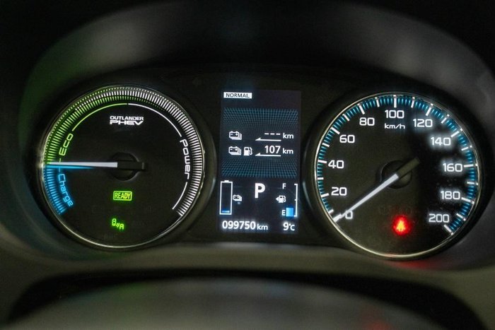 2019 Mitsubishi Outlander PHEV ES ADAS