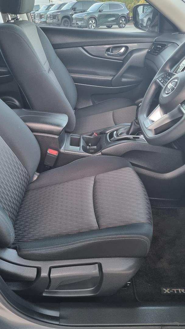 2021 Nissan X-TRAIL ST