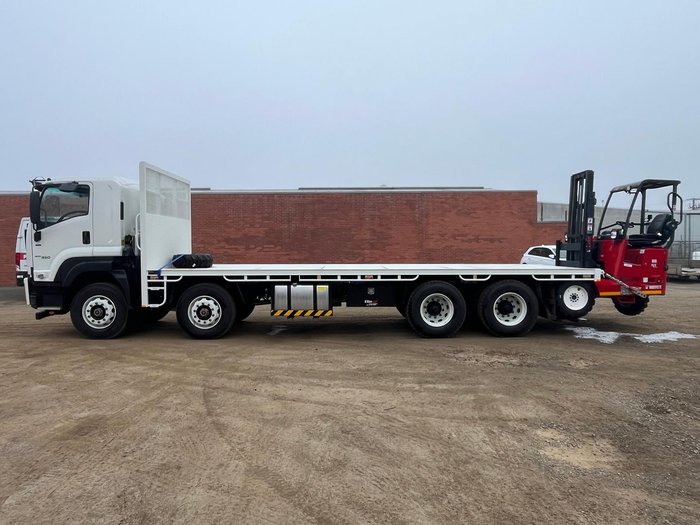2025 Isuzu F Series FYJ300-350