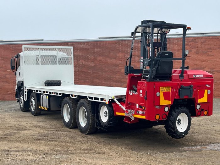 2025 Isuzu F Series FYJ300-350