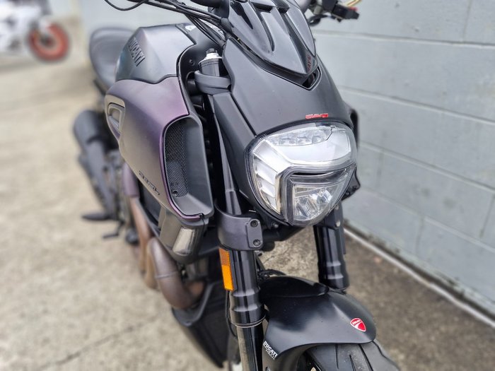 2015 DUCATI DIAVEL Black