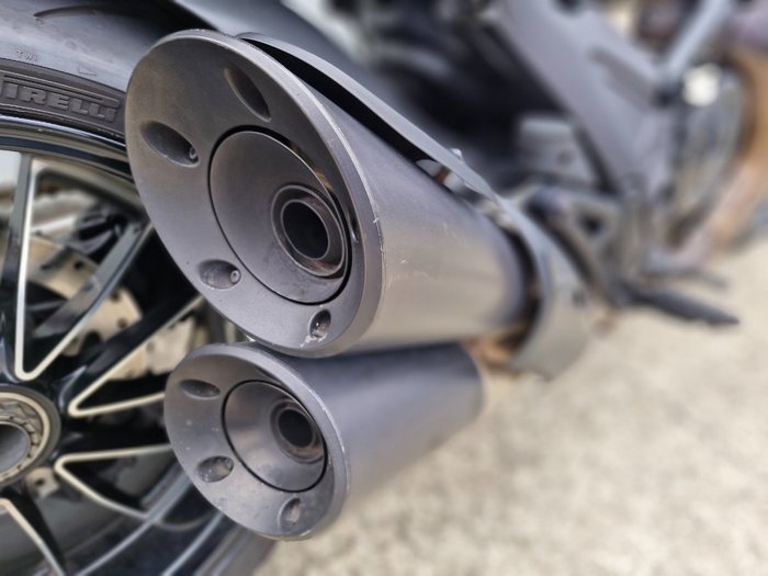 2015 DUCATI DIAVEL Black