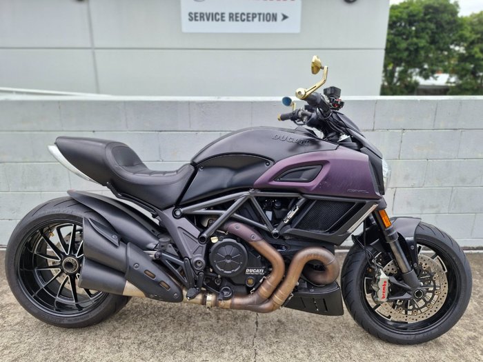 2015 DUCATI DIAVEL Black