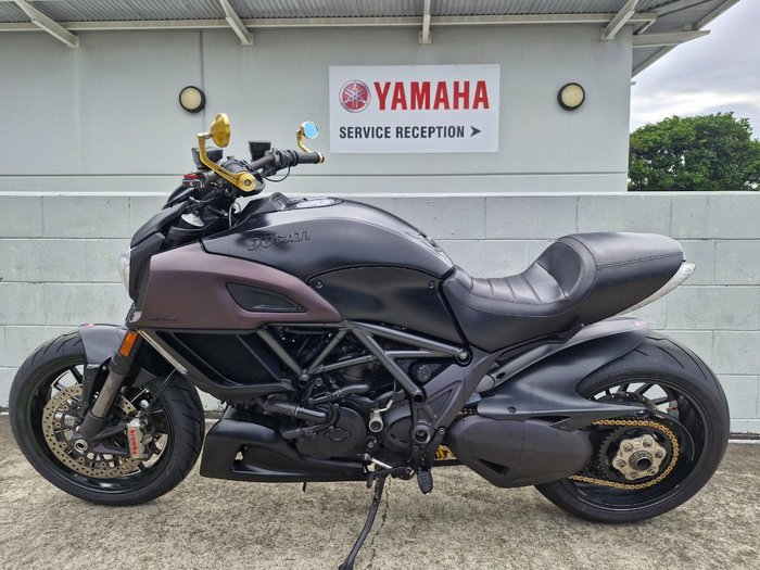 2015 DUCATI DIAVEL Black