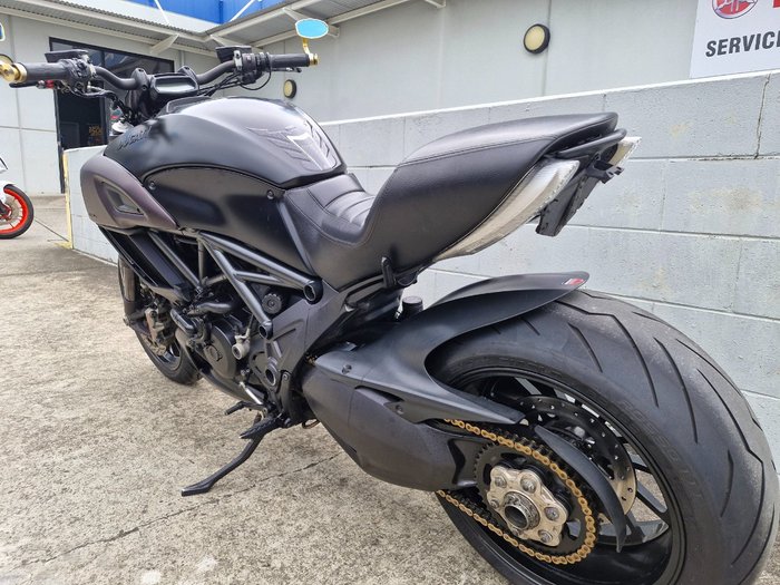 2015 DUCATI DIAVEL Black