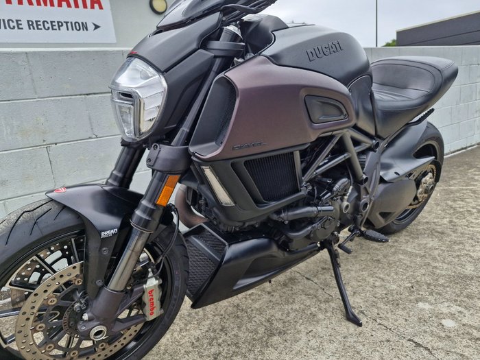 2015 DUCATI DIAVEL Black