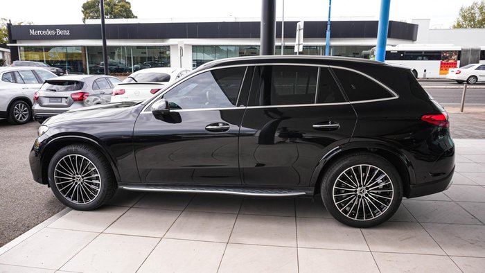 2023 Mercedes-Benz GLC-Class