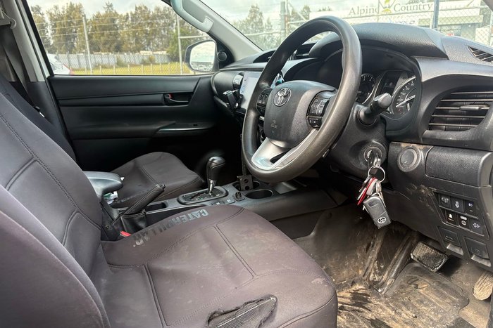 2021 Toyota Hilux SR