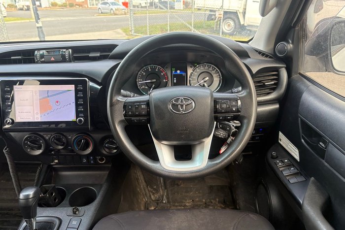2021 Toyota Hilux SR