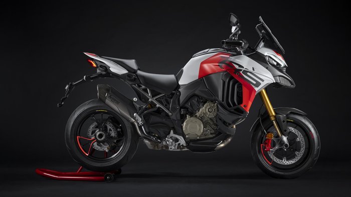 2025 Ducati Multistrada V4 RS