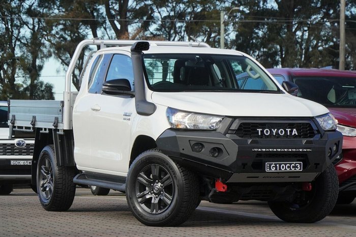 2025 Toyota Hilux
