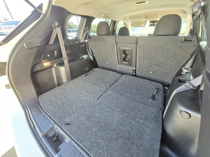 2023 Mitsubishi Outlander ES