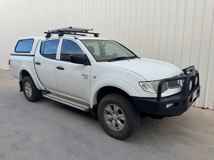 2012 Mitsubishi Triton