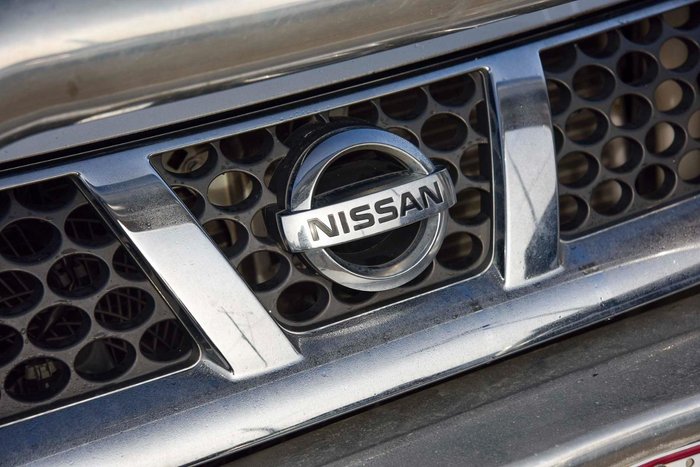 2012 Nissan Navara ST-R