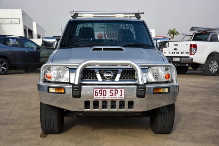 2012 Nissan Navara ST-R