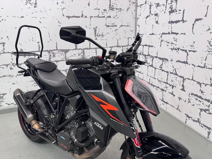 2017 KTM 1290 Super Duke R Super Duke Grey