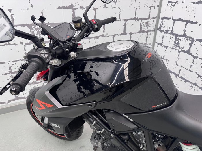2017 KTM 1290 Super Duke R Super Duke Grey