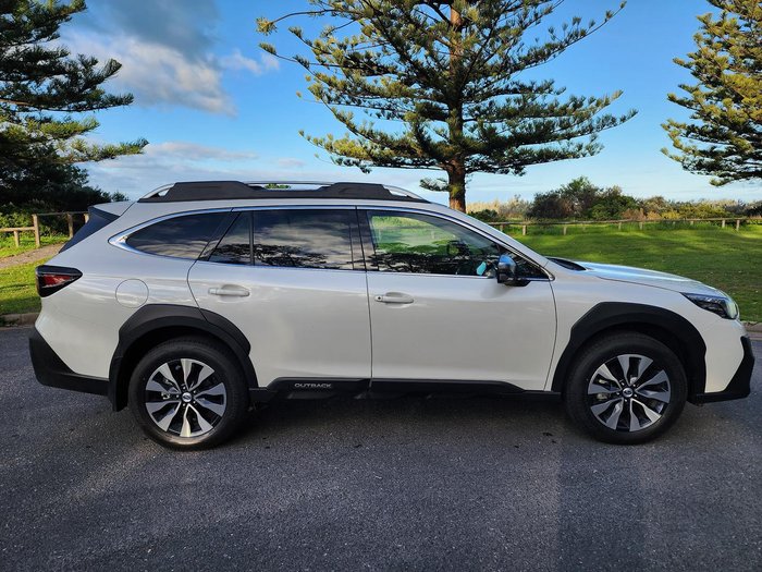2025 Subaru Outback AWD Touring XT