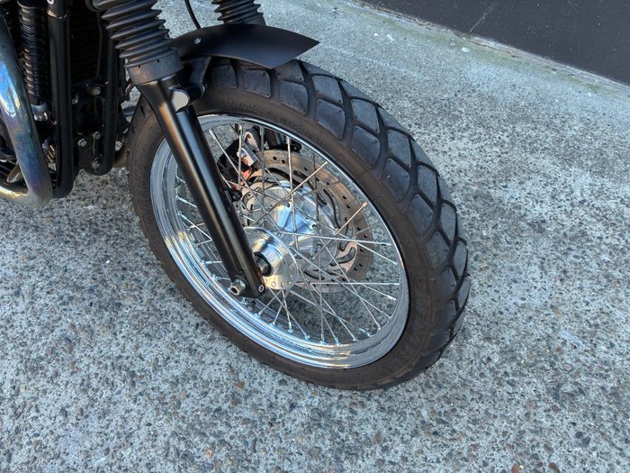 2010 Triumph BONNEVILLE T100 BLACK