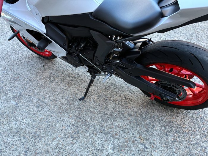 2023 Yamaha YZF-R7LA WHITE